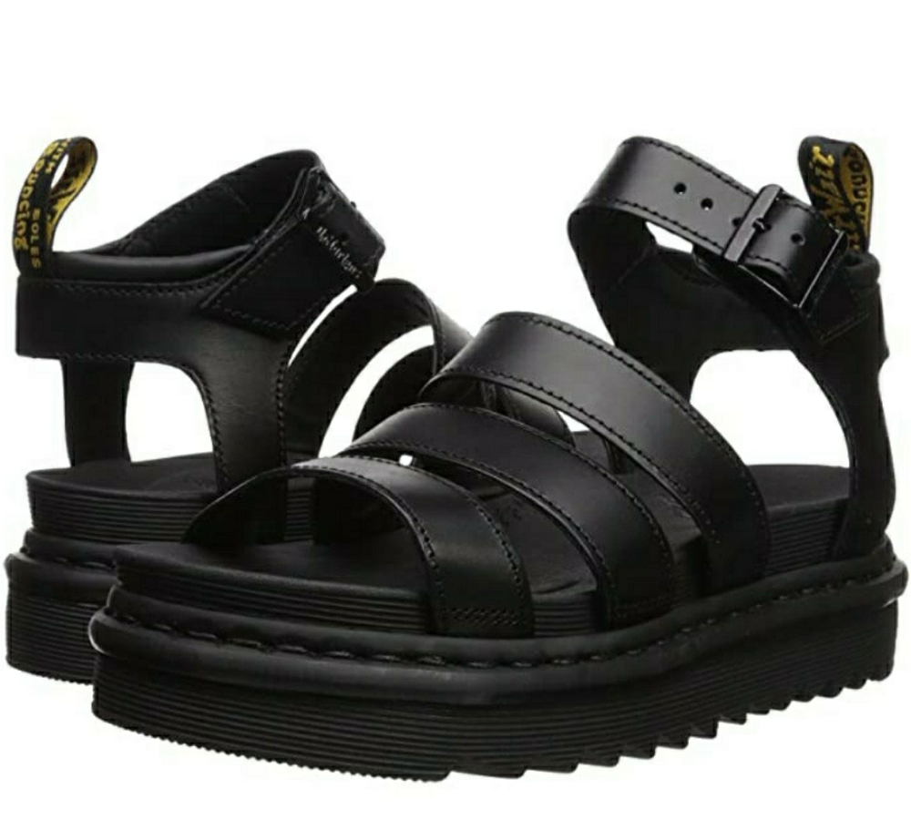 Dr. Martens

Blaire SANDALs
